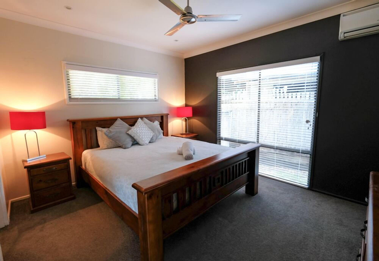 Bedroom 3, Wildlife Holiday Home, Whitsunday