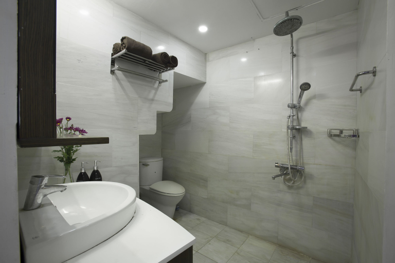 Bathroom 3, Loc Homestay, Hoàn Kiếm