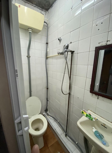 Bathroom 5, New Guangzhou Guesthouse - Hostel, Kowloon