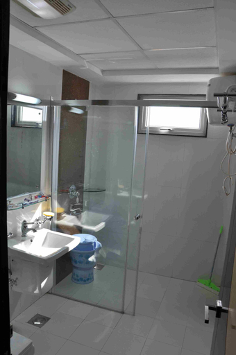 Bathroom, Hotel Midtown Grand, Kota