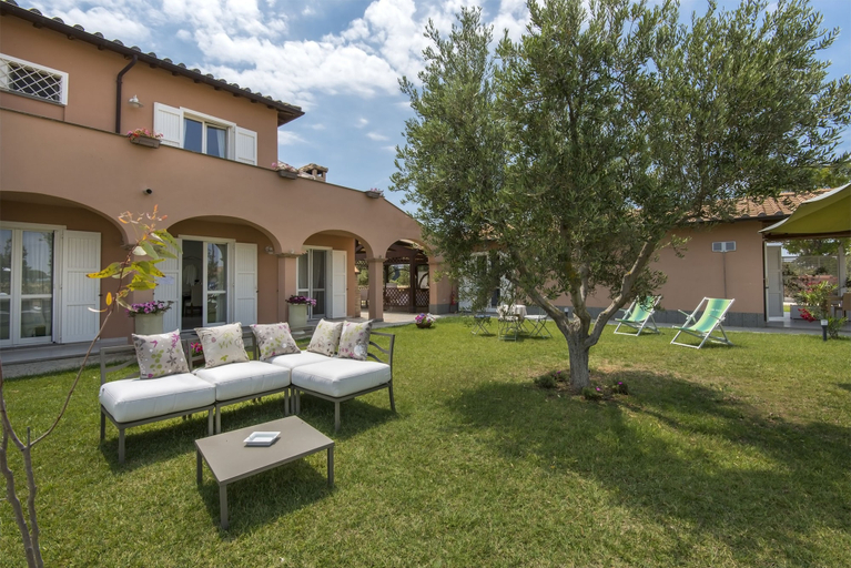 Exterior & Views 2, Villa Marina Velca, Viterbo