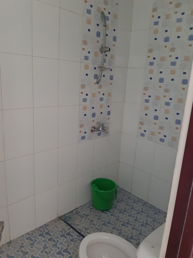 Bathroom 5, Cahaya Bukit Cemara, Malang