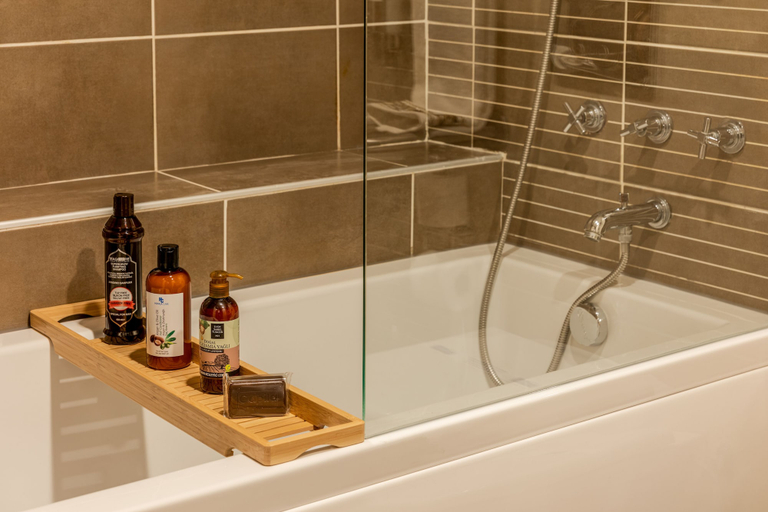 Bathroom 5, Parkhouse Hotel & Spa, Kadıköy