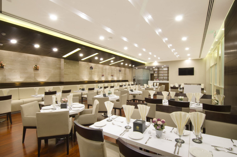 Food & Drinks 5, Al Murooj Grand Hotel, Bausher
