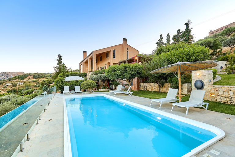 Sport & Beauty 2, Villa Vollard, Crete