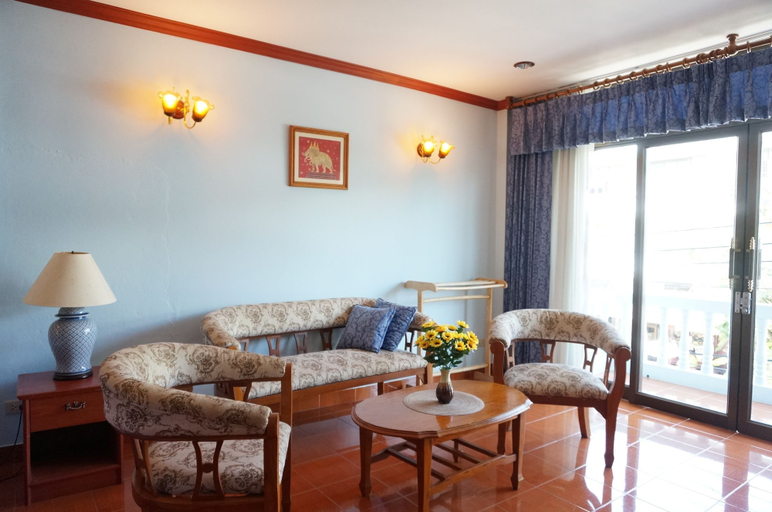 Others 4, Dee-Lek Guesthouse and Restaurant, Cha-Am