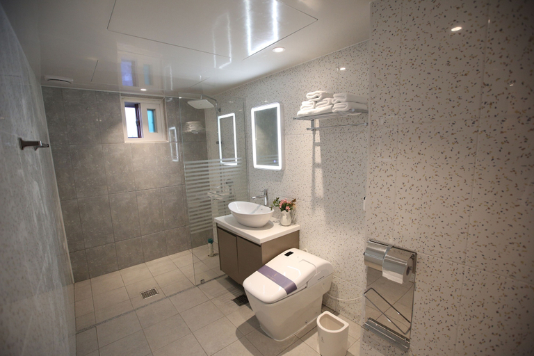 Bathroom 4, AM Ort Hotel, Yeosu