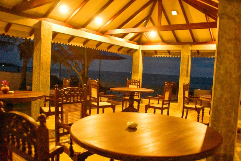 Food & Drinks 5, Oriental Rest Hikkaduwa, Hikkaduwa
