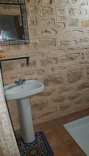 Bathroom, Kasbah Dar Talouste, Ouarzazate