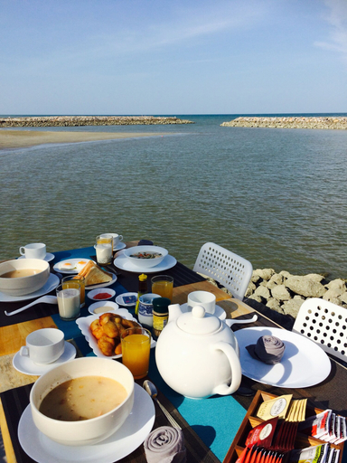 Food & Drinks 5, Chomtalay Resort at Had Chaosamran Beach, Ban Laem
