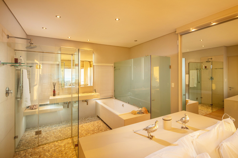 Bathroom 4, Pringle Bay Villa, Overberg