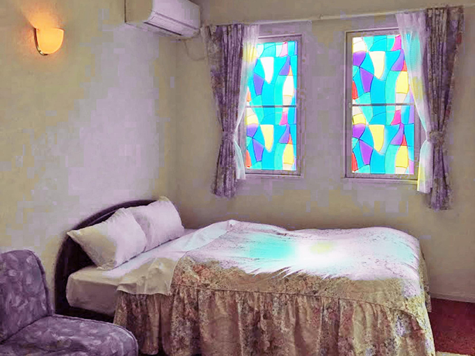 Bedroom 2, Pension Smile Again, Shimoda