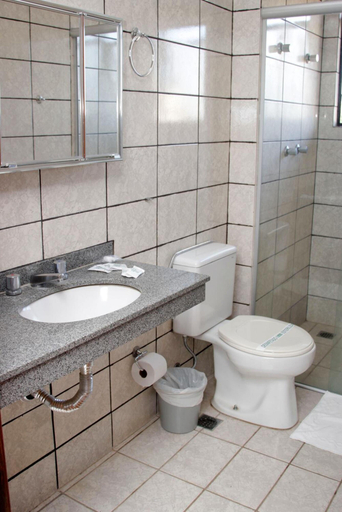 Bathroom 4, Royal Inn Hotel, Cornélio Procópio