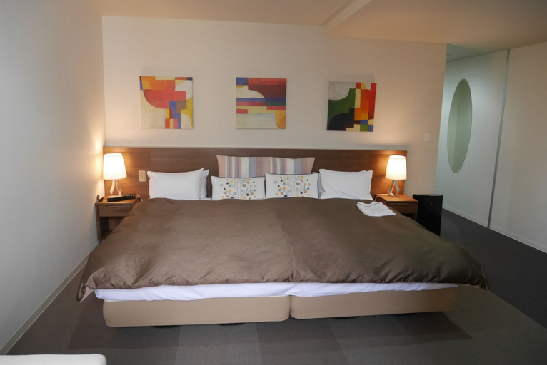 Bedroom 4, Hotel Tohkai, Atsugi