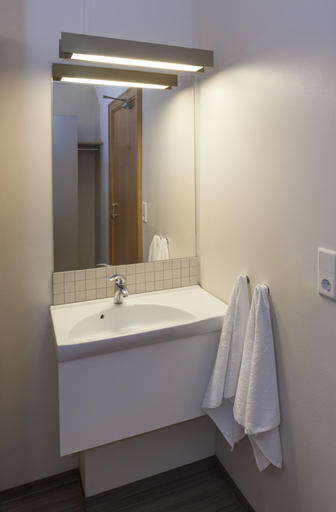 Bathroom 4, Student hotel & hostel, Reykjavík