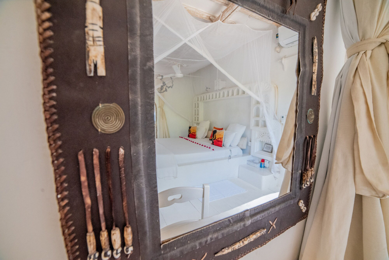 Bathroom 4, Msambweni Beach House, Msambweni