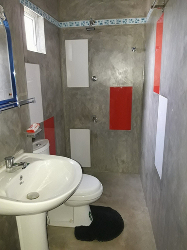 Bathroom 3, Wattle Inn, Negombo