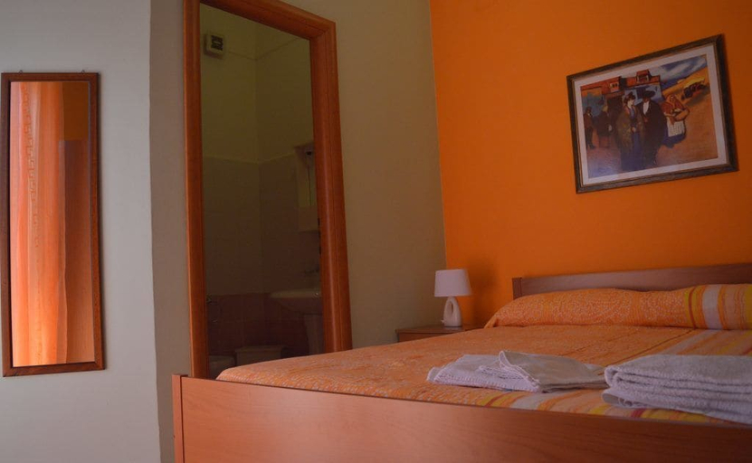 Bedroom 4, B&B Scalea Rooms, Cosenza