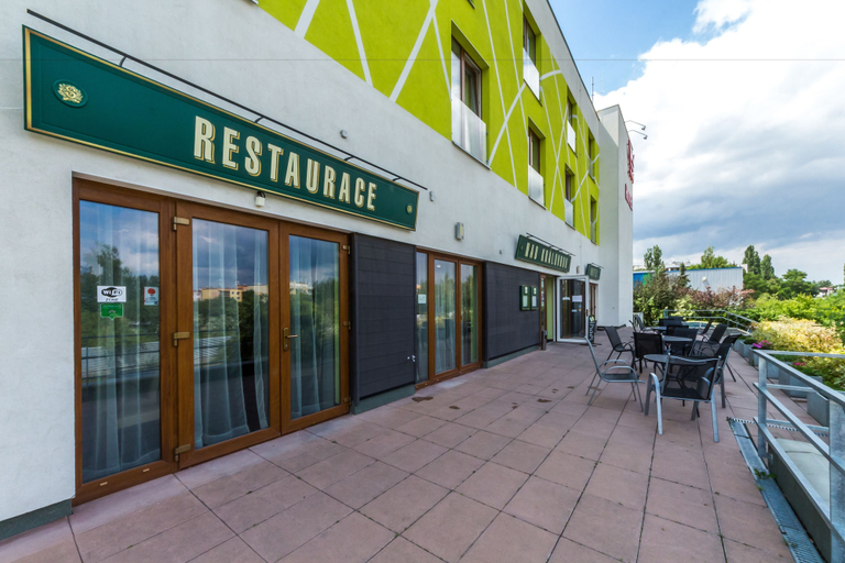 Exterior & Views 2, Nad Kralovnou Hotel & Restaurant, Praha 16