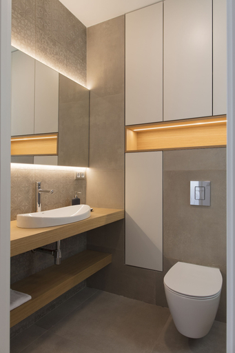 Bathroom 3, Chic & Central in Lively but Quiet Area, Valencia