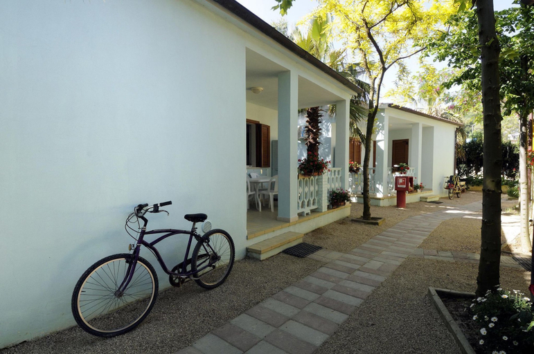 Exterior & Views 2, International Camping Torre Cerrano, Teramo