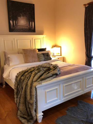 Bedroom 2, Glenview Retreat Luxury Bed & Breakfast, Cardinia - North