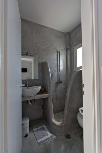 Bathroom 5, Teoria Paros | Matsas Windmill, South Aegean