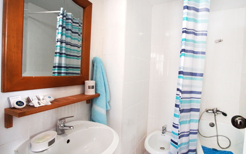 Bathroom, Duplex - Comendadoras, Centro de Granada, Granada