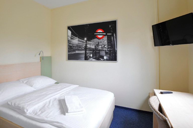 Bedroom 2, Best Deal Airporthotel Weeze, Kleve