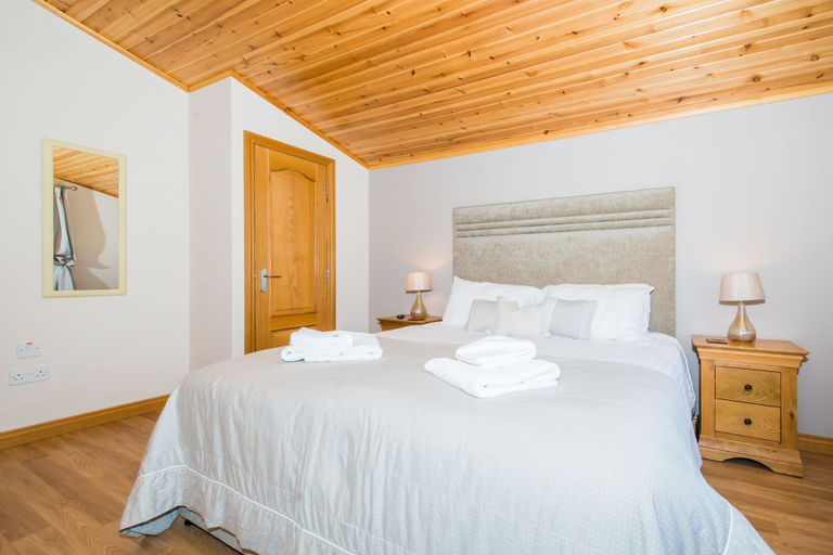 Bedroom 3, Tawny Lodge, Fife
