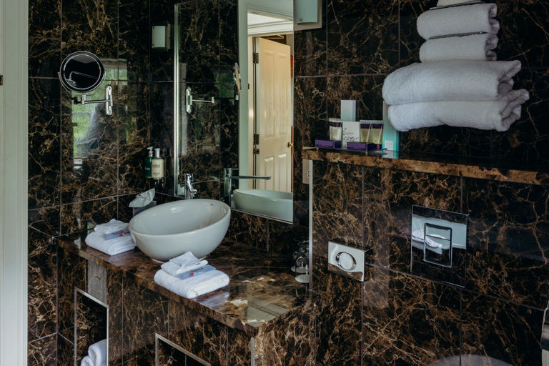 Bathroom 5, The Maryborough Hotel and Spa
