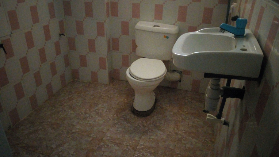 Bathroom 3, Jam-Bed Hotel and Suites Abeokuta, Obafemi-Owode