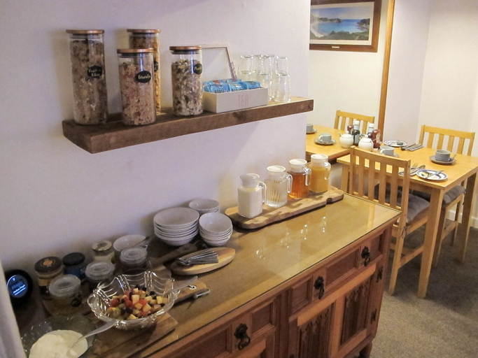 Food & Drinks, Stone's Throw Guesthouse, Dorset
