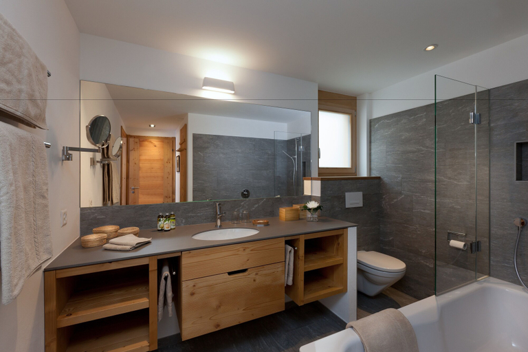 Bathroom 3, Chalet Banja, Visp