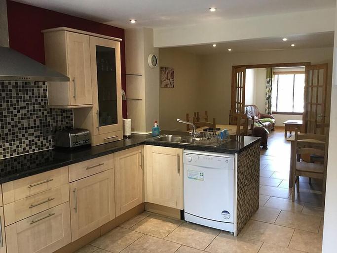 Others 4, 4 Bedroom House Stratherrick, Highland