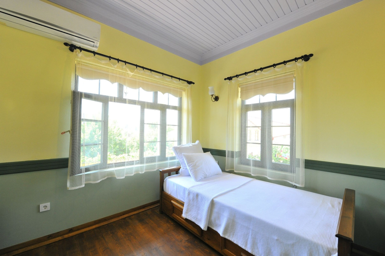 Bedroom 2, Petrino Gokceada Hotel & Kitchen, Gökçeada