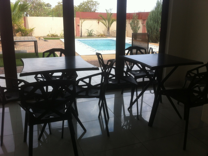 Others, Cycad Palm Guest House, Palapye