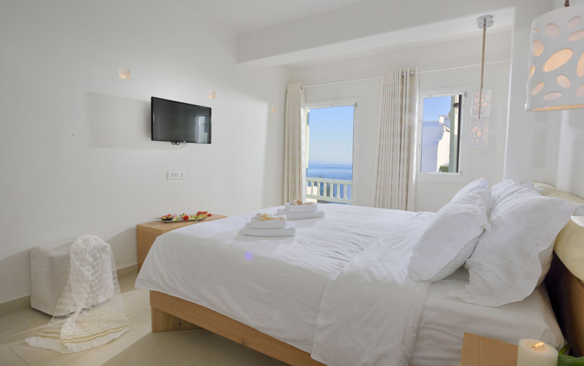 Bedroom 3, Hotel Petinos, South Aegean