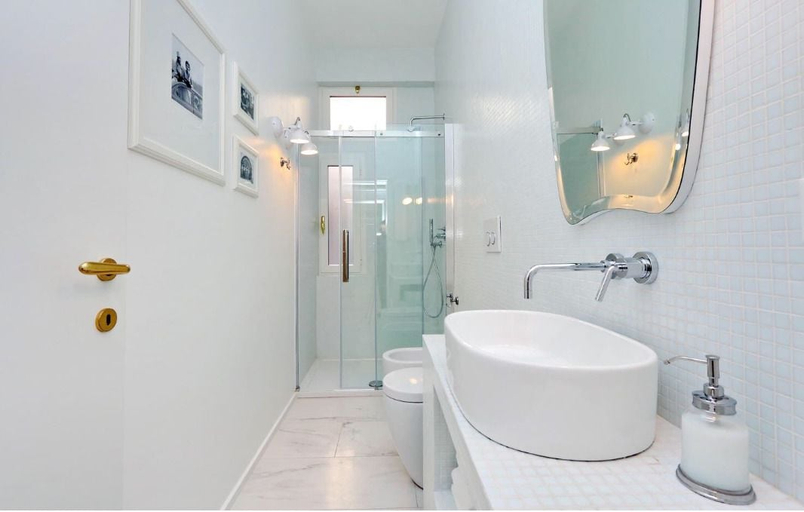 Bathroom 4, Elegant flat for 8 near Colosseum, Rome