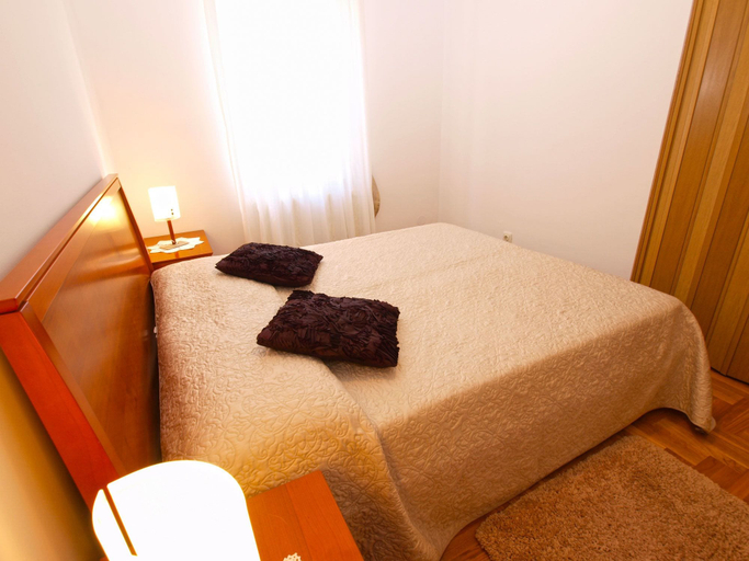 Bedroom 2, Apartment 1005, Fažana