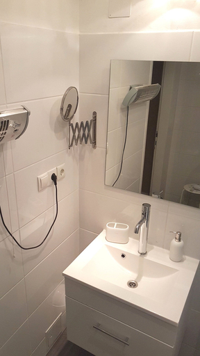 Bathroom 3, Sobieski Apartments Historic City, Wien