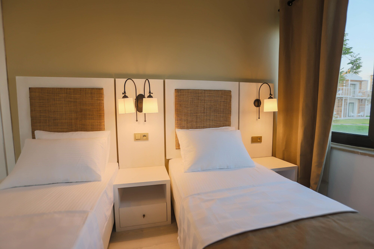 Bedroom 4, Ayvalık Sea Resort, Ayvalık