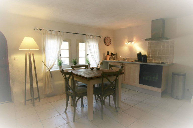 Others 5, Hameau des Claudins, Var