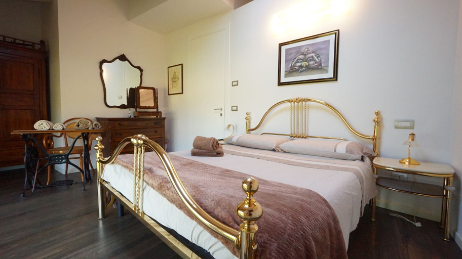 Bedroom 4, B&B Il Melograno, Modena