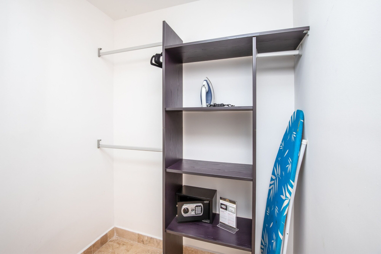 Bedroom 2, Condo Terra 13 by Kivoya, Compostela