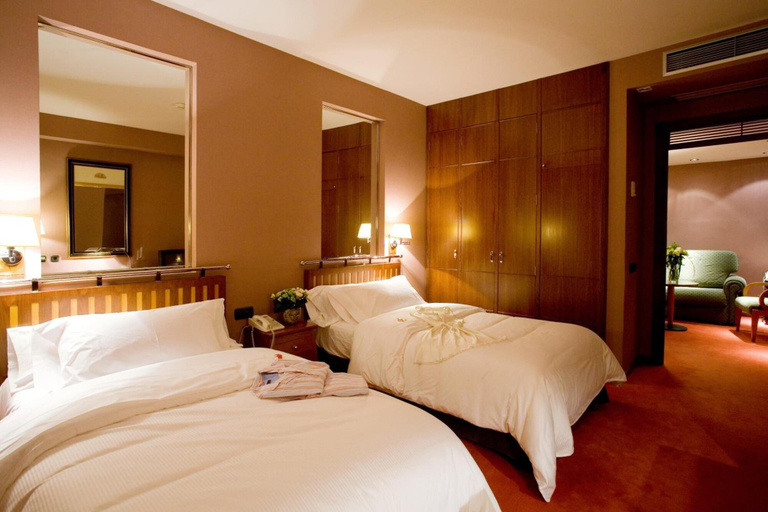 Bedroom 3, Hotel Palafox, Zaragoza