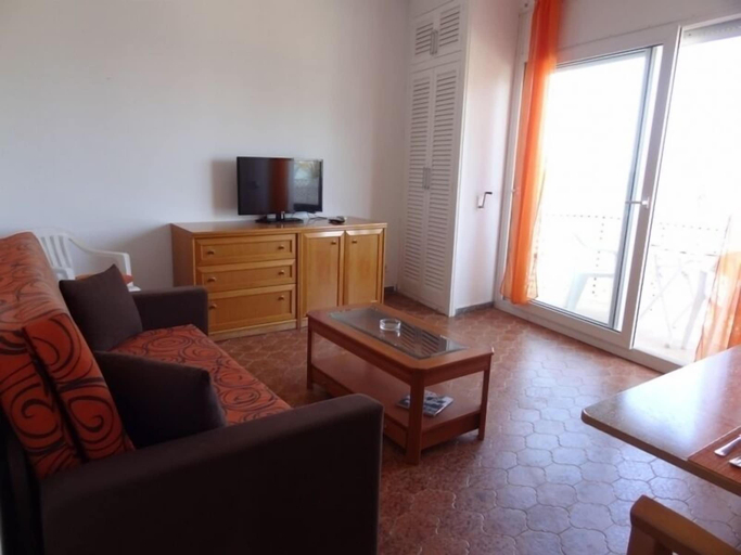 Others 5, Liliane Apart, Barcelona