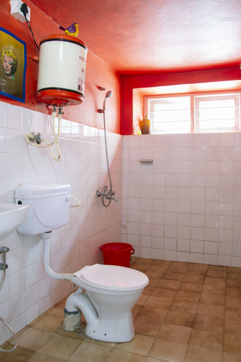 Bathroom 4, Wunderhaus Atists's Getaway and Homestay, Dindigul