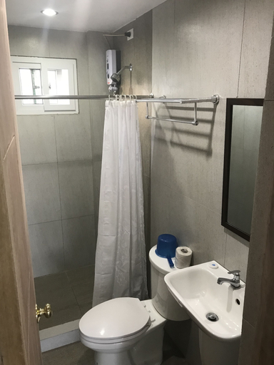 Bathroom 4, Seabreeze Beach Lodge, Nasugbu