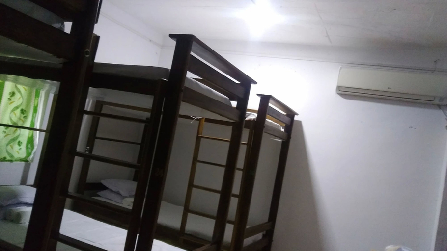Bedroom 4, D&J Stamford Hotel - Hostel, Eravur Town